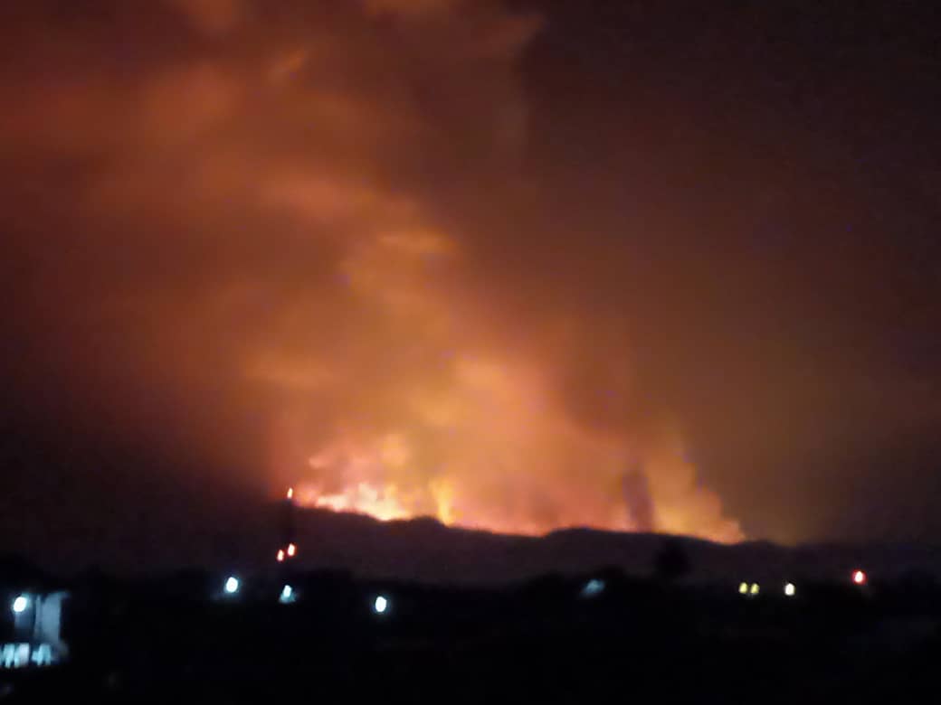 Goma vue de la ville avec éruption du volcan