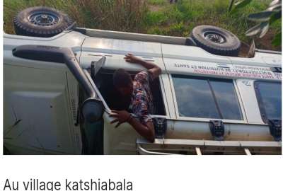 une jeep fait tonneau dans le cortège du Chef de l’État