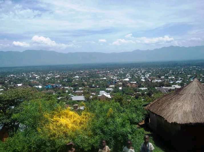 Ruthuru Vue sur la cité_ph des droits tiers