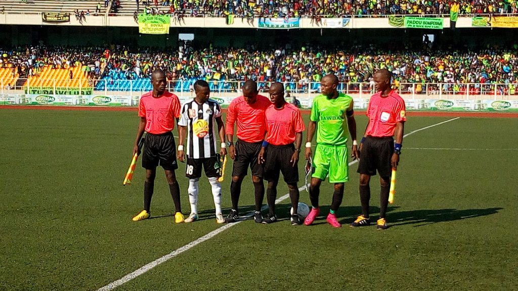 Linafoot arbitres_photo des droits tiers