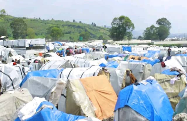 Rutshuru : 19 civils tués dans un camp des déplacés lors d'une attaque du M23