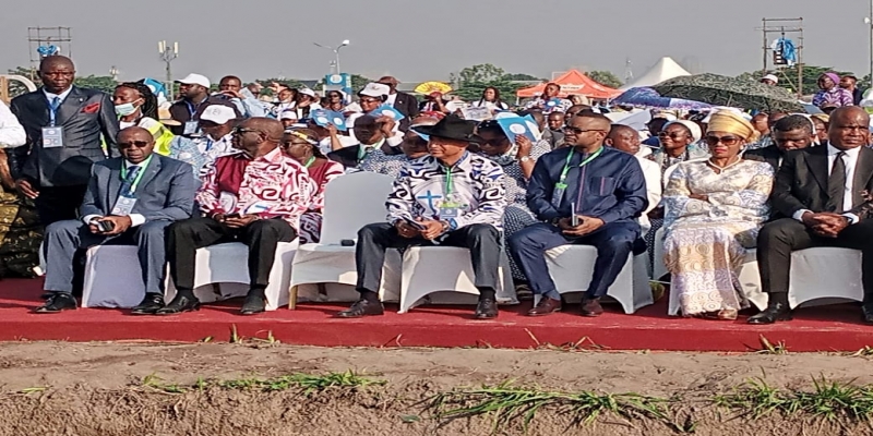 Politiques à Ndolo
