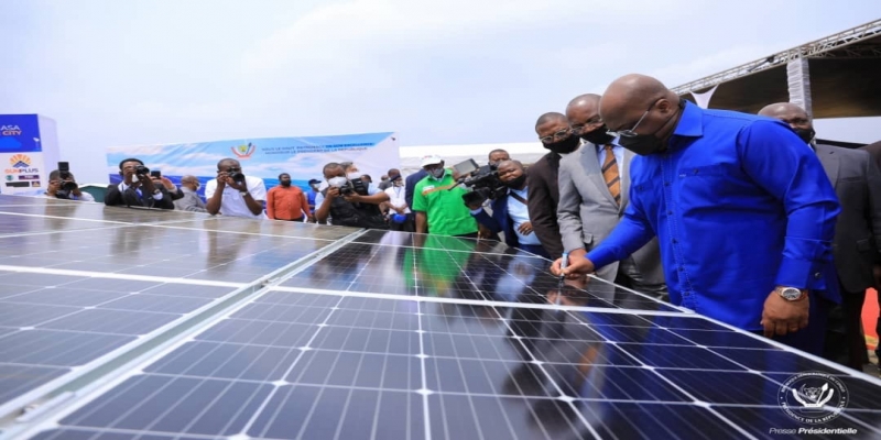 Inauguration d'une centrale solaire à Menkao_photo présidence