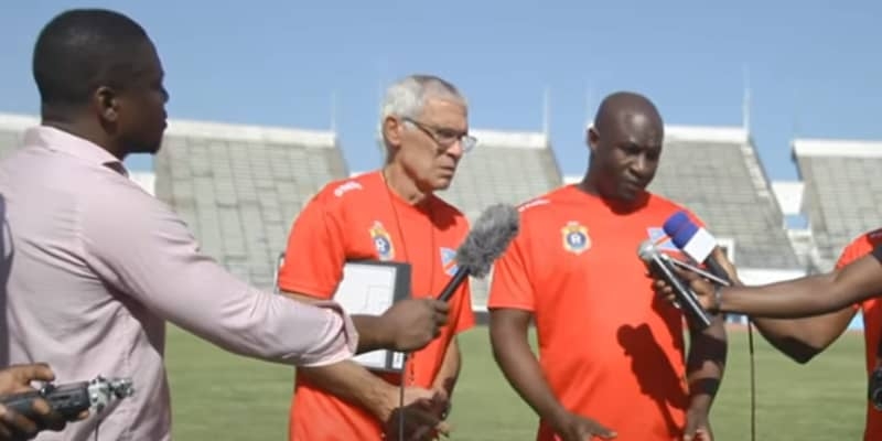 Hector Cuper _photo des droits tiers